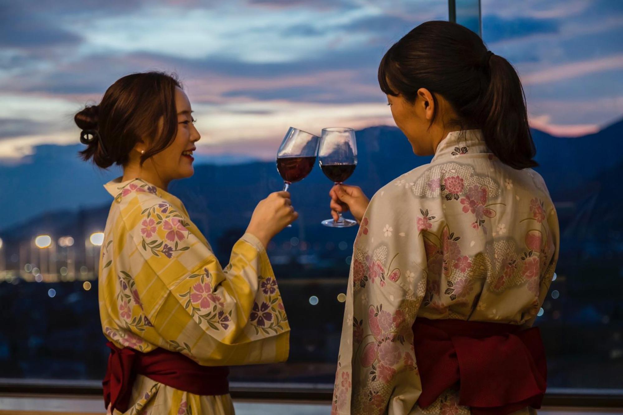 Fuefuki Japanese Onsen Ryokan Kohakuen מראה חיצוני תמונה